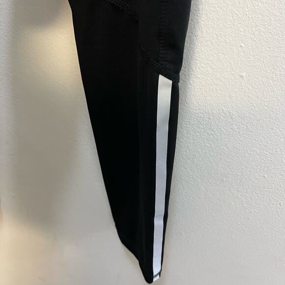 Reebok women’s black leggings size Small - Picture 6 of 6